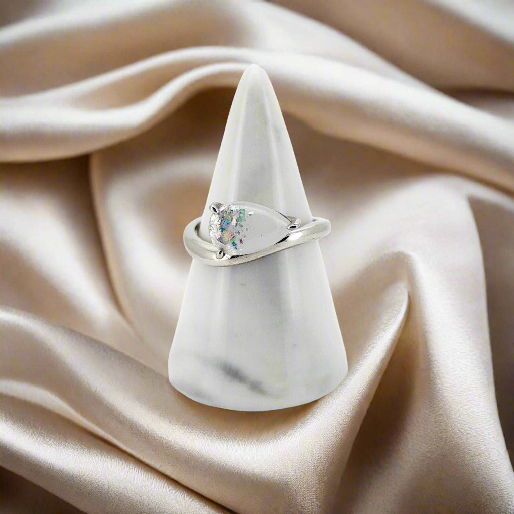 The Meander Breast Milk Inclusion Ring – Cumbria Life Casting