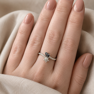 The Isolde Ashes Inclusion Ring