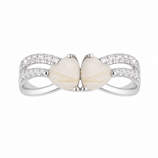 The Olivia Hearts Breastmilk Inclusion Ring